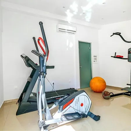 Palapart Gikas House